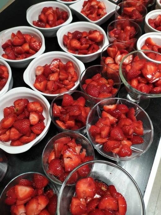 Fraises de Nabirat au Camping du Lac de Grolejac