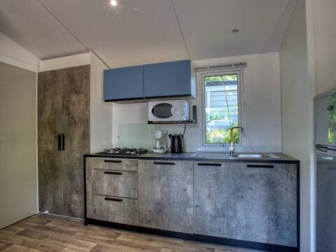 Photo du coin cuisine dans Mobilhome Camping Dordogne