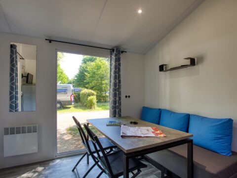 Photo du coin salon du mobilhome proche de Sarlat