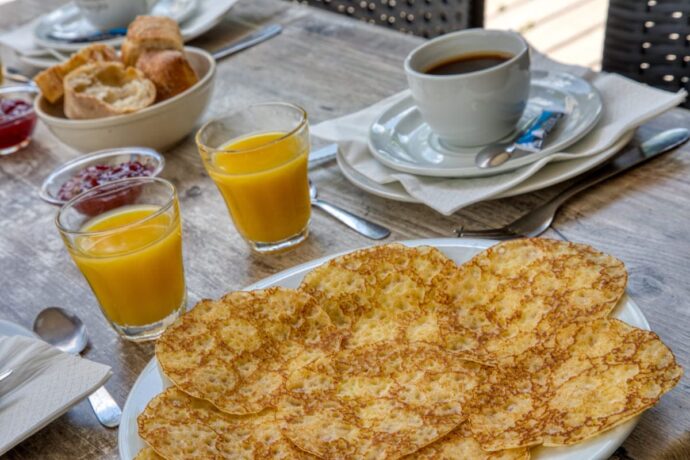 Petit déjeuner pas cher tous les matins au restaurant du camping