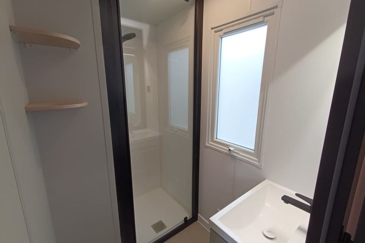 Salle de Bain dans Camping pas Cher en Dordogne