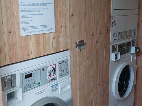 Laverie au Camping Dordogne