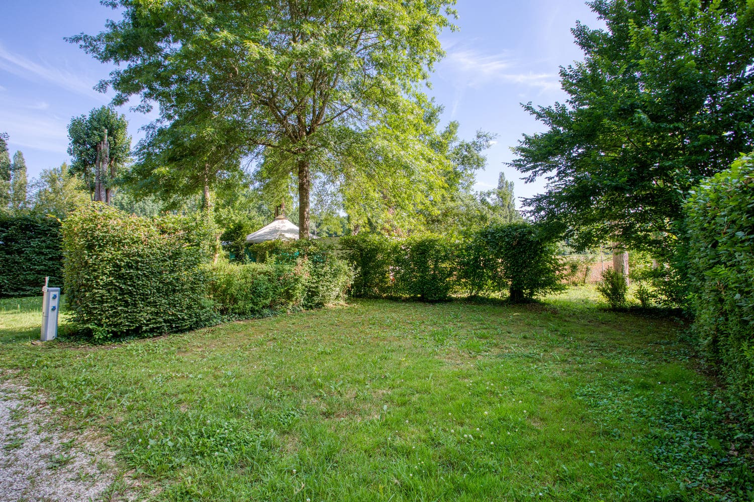 Emplacements-Confort-XL-Camping-Dordogne