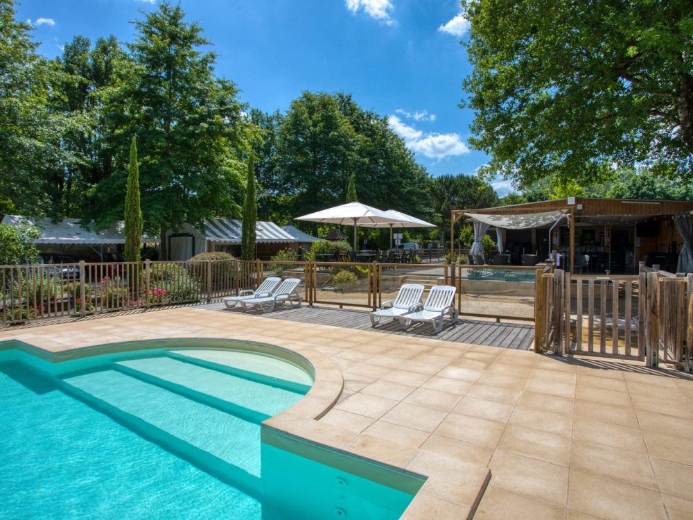 Plage-Piscine-Chauffee-Camping-Sarlat