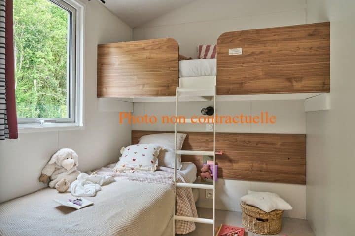 Chambre Enfants pour 3 couchages dans camping dordogne